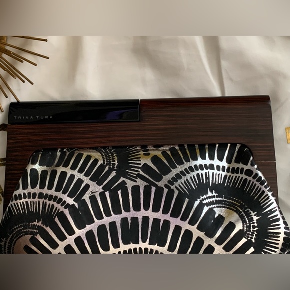 ✨RARE✨ TRINA TURK METALLIC LEATHER + WOOD Clutch Bag Purse NEW - Picture 11 of 16